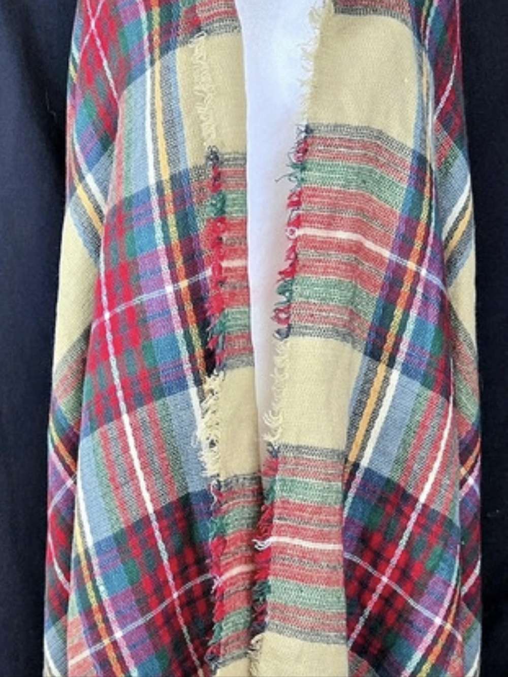 Plaid Acrylic Wrap in Multicolor Like New#760